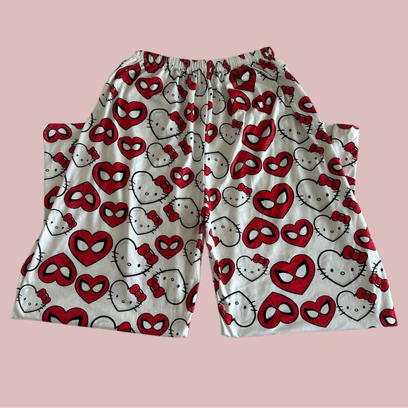 Spider-Man x Hello Kitty Pjs - Picture 1 of 5